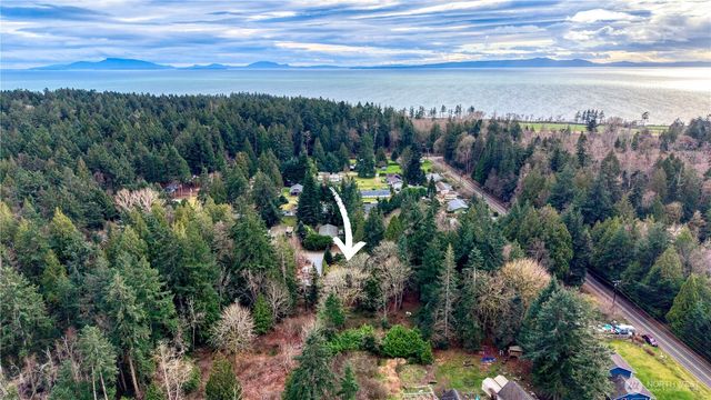 2224 Ross Road, Point Roberts, WA 98281