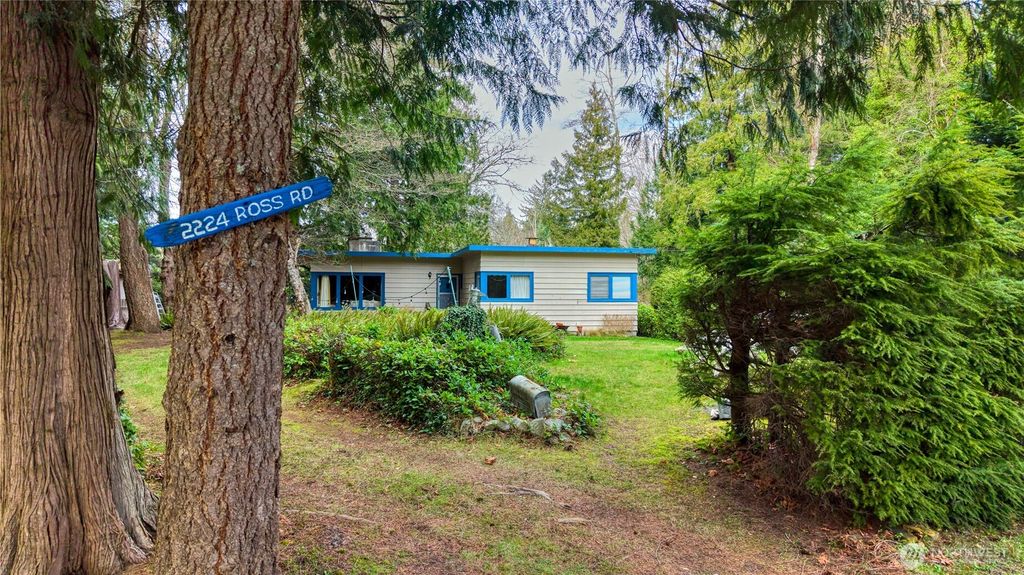 2224 Ross Road, Point Roberts, WA 98281