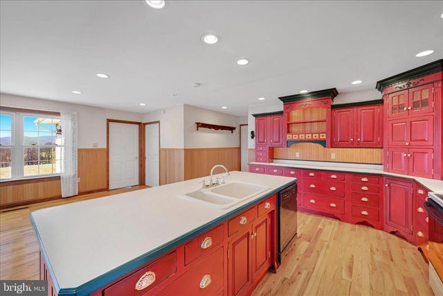 147 SCOUT RD, Kempton, PA 19529