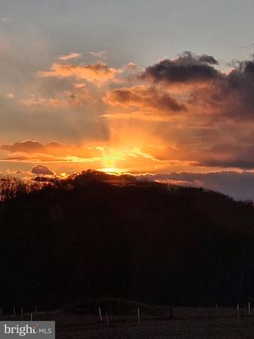 147 SCOUT RD, Kempton, PA 19529