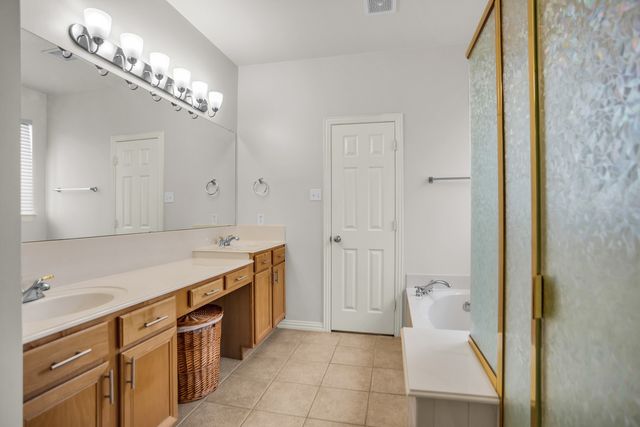 2106 Indian Trail, Rowlett, TX 75088