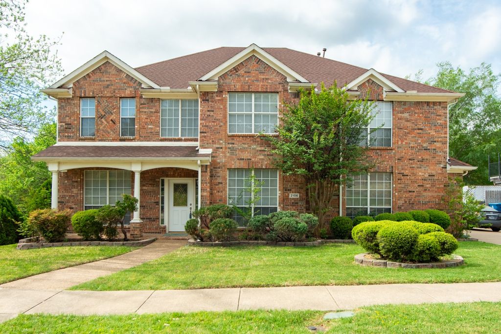 2106 Indian Trail, Rowlett, TX 75088