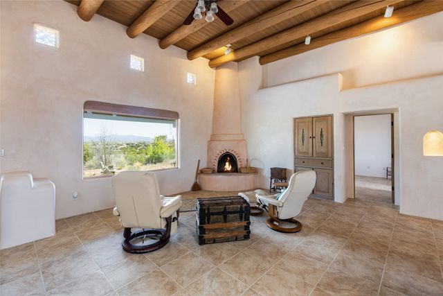 82 Cielo De Oro, Santa Fe, NM 87508