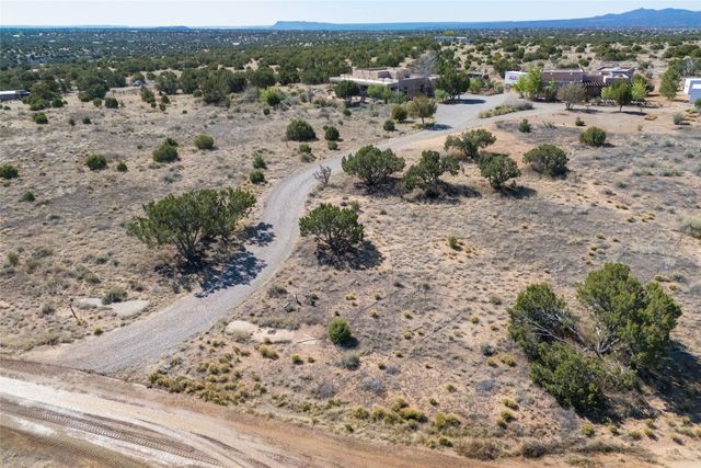 82 Cielo De Oro, Santa Fe, NM 87508
