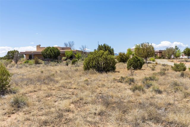 82 Cielo De Oro, Santa Fe, NM 87508