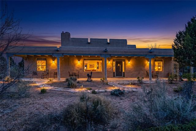 82 Cielo De Oro, Santa Fe, NM 87508