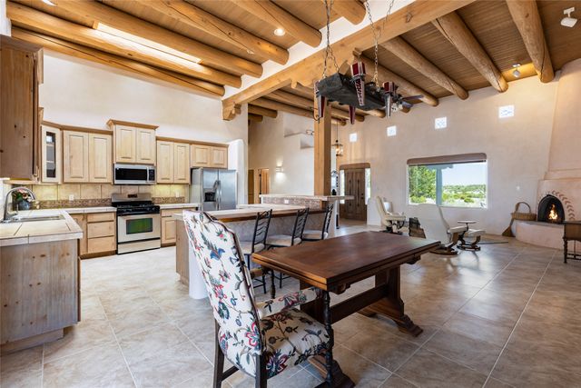 82 Cielo De Oro, Santa Fe, NM 87508