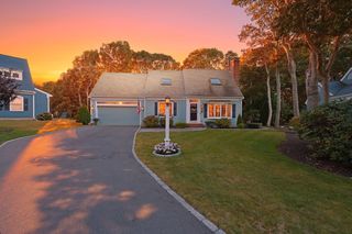 12 Coastal Ln, Barnstable, MA 02601
