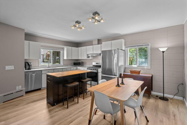 687 4th Avenue NW, New Brighton, MN 55112
