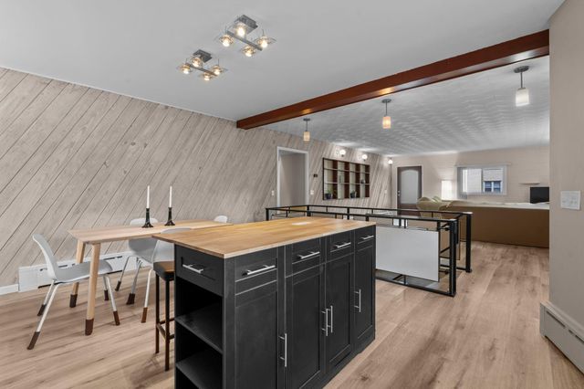 687 4th Avenue NW, New Brighton, MN 55112