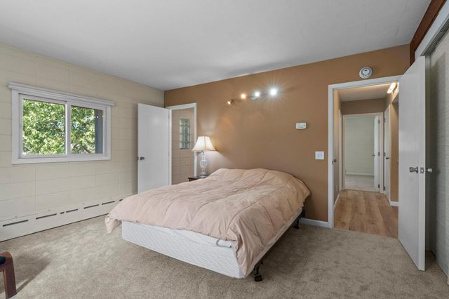 687 4th Avenue NW, New Brighton, MN 55112