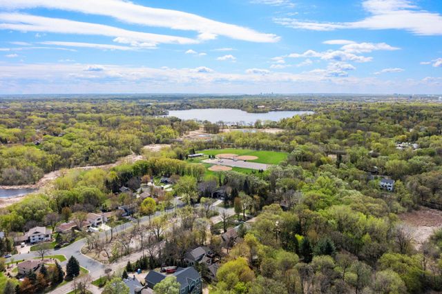 687 4th Avenue NW, New Brighton, MN 55112