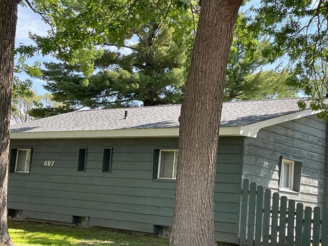 687 4th Avenue NW, New Brighton, MN 55112