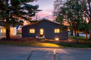 687 4th Avenue NW, New Brighton, MN 55112