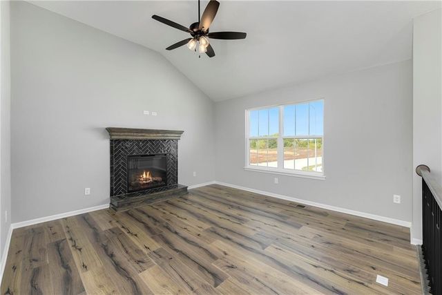 1909 Hawk View, Harrisonville, MO 64701