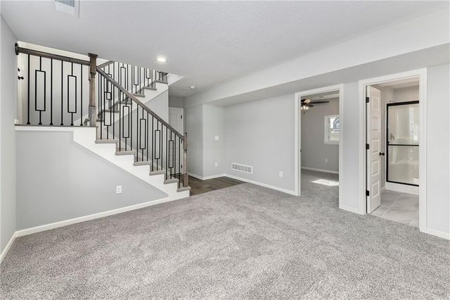 1909 Hawk View, Harrisonville, MO 64701