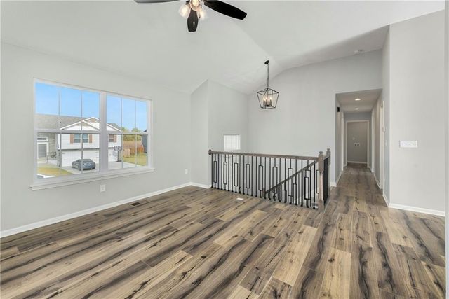 1909 Hawk View, Harrisonville, MO 64701