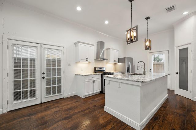 1517 Colorado Street, Houston, TX 77007