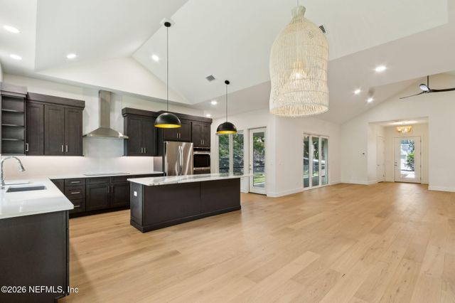 2674 ROBERT OLIVER Avenue, Fernandina Beach, FL 32034