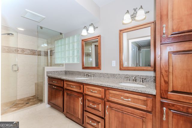 2334 Pine Point Drive, Lawrenceville, GA 30043