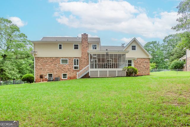 2334 Pine Point Drive, Lawrenceville, GA 30043