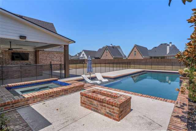 624 Silkwood Drive, Benton, LA 71006