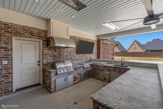 624 Silkwood Drive, Benton, LA 71006