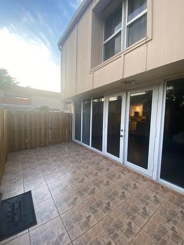 871 NW 81st Terrace 1, Fort Lauderdale, FL 33324