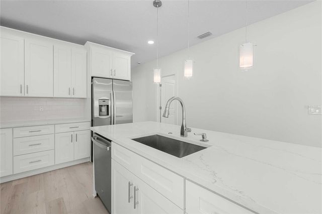 2203 N BOULEVARD, Tampa, FL 33602