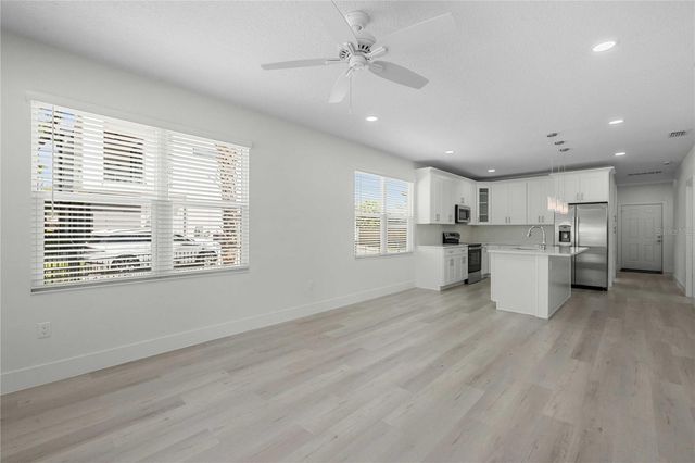 2203 N BOULEVARD, Tampa, FL 33602