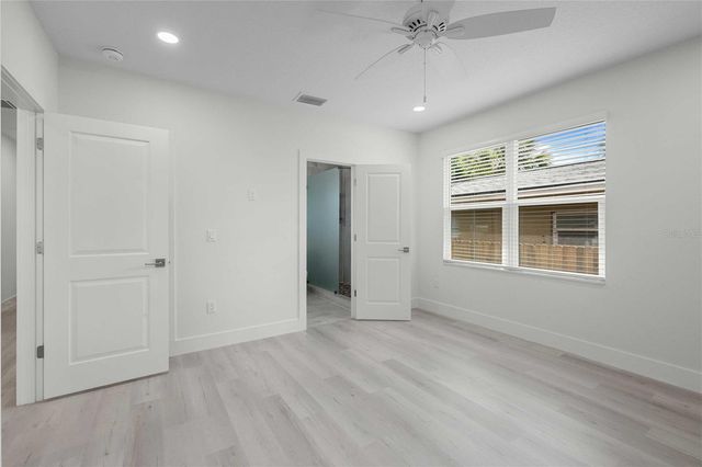 2203 N BOULEVARD, Tampa, FL 33602