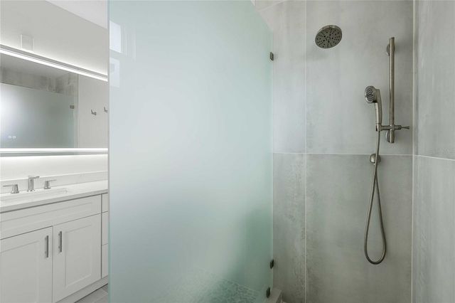 2203 N BOULEVARD, Tampa, FL 33602