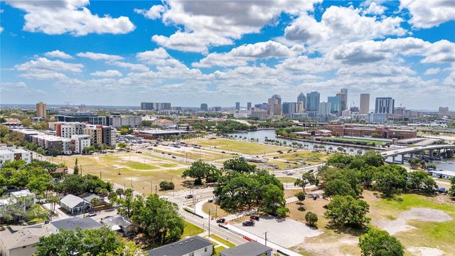 2203 N BOULEVARD, Tampa, FL 33602