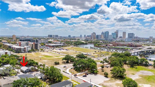 2203 N BOULEVARD, Tampa, FL 33602