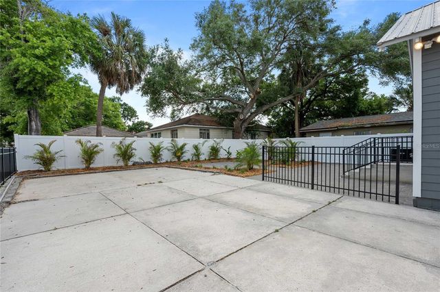 2203 N BOULEVARD, Tampa, FL 33602