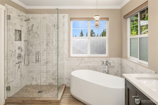 16568 NE 119th Way, Redmond, WA 98052