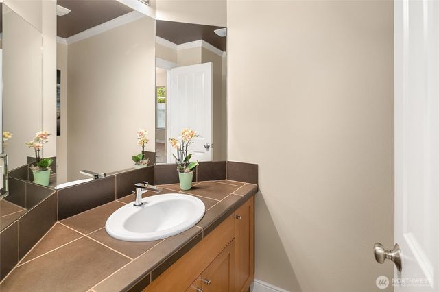 16568 NE 119th Way, Redmond, WA 98052