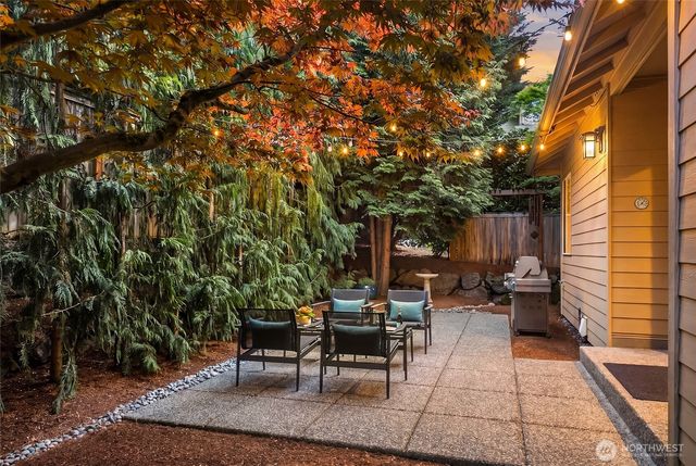 16568 NE 119th Way, Redmond, WA 98052