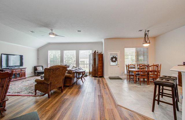 17611 Emerald Garden Lane, Houston, TX 77084