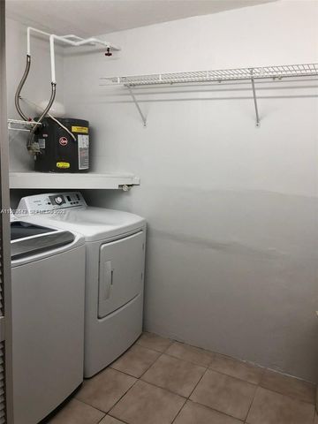 2054 SW 102nd Ct, Miami, FL 33165