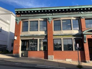 2 Main St 2B, Plymouth, MA 02360