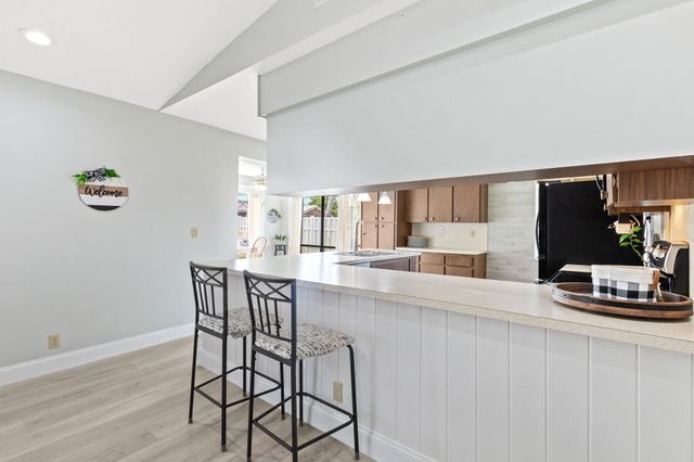 435 NW 99th Way, Coral Springs, FL 33071