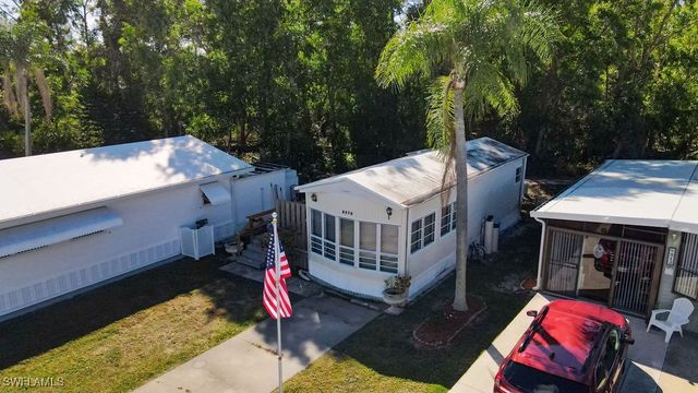 8516 Pepperwood DR, Estero, FL 33928