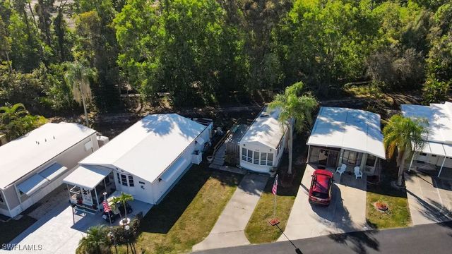 8516 Pepperwood DR, Estero, FL 33928