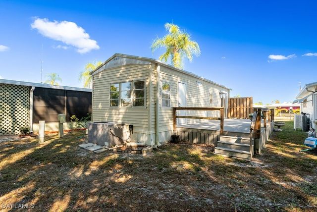 8516 Pepperwood DR, Estero, FL 33928