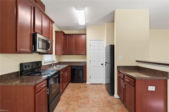 2919 Snuggles CT, Toano, VA 23168