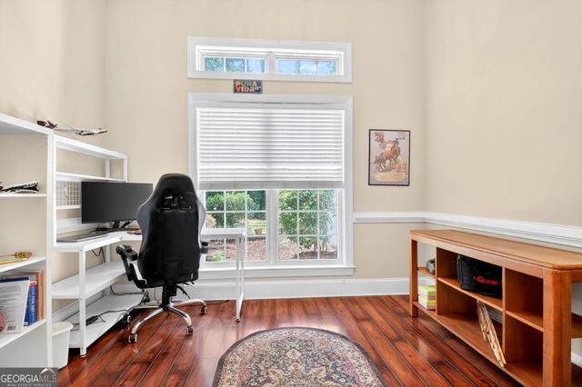 220 Farr Lake Drive, Tyrone, GA 30290