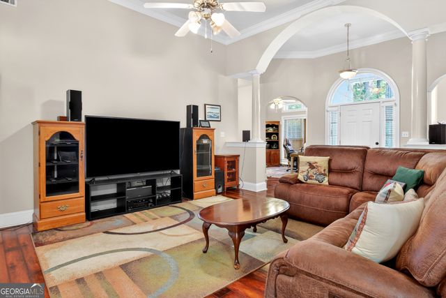 220 Farr Lake Drive, Tyrone, GA 30290