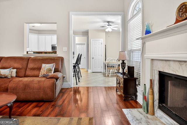 220 Farr Lake Drive, Tyrone, GA 30290