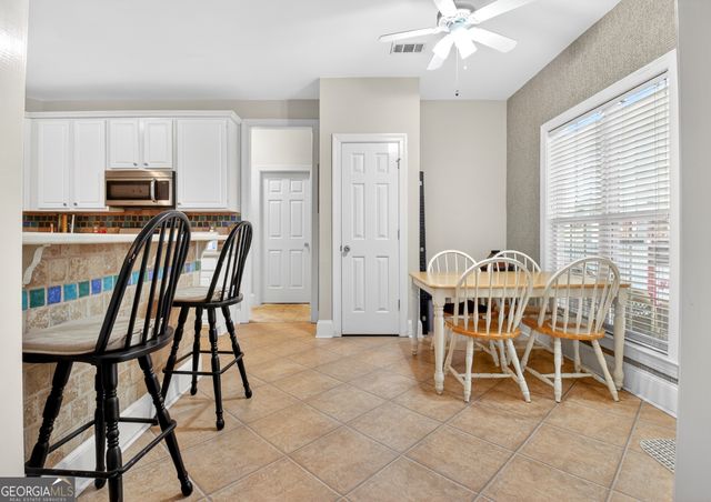220 Farr Lake Drive, Tyrone, GA 30290